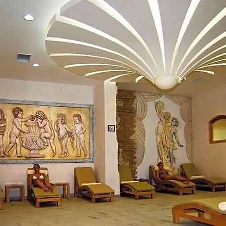 Defne Garden Отель 4*
