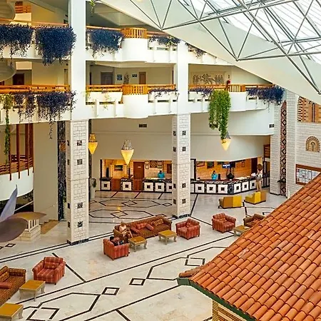 Hotel Defne Garden Side