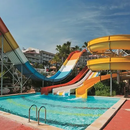 מלון Defne Garden