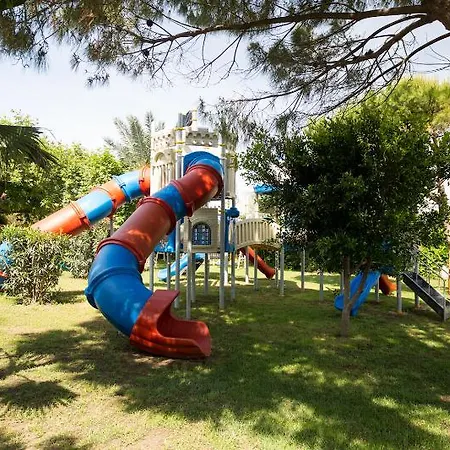 Defne Garden Отель