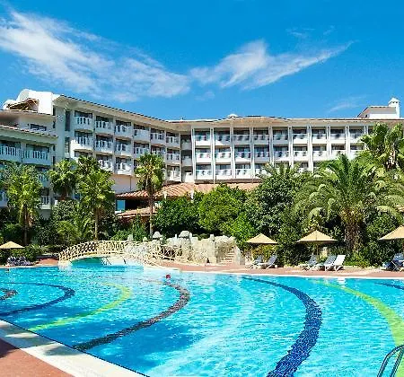 מלון Defne Garden