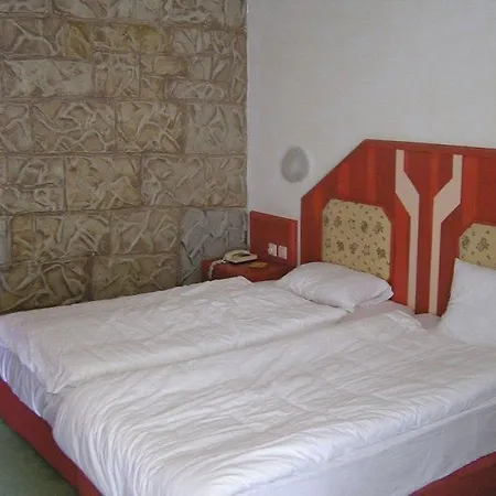 Отель Defne Garden 4*